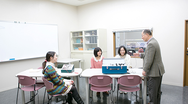 社会コミュニケーション実験室