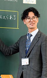 ひたちなか市立佐野中学校第3学年担任 照沼 優介さん 文学部 現代英語学科 2015年3月卒業