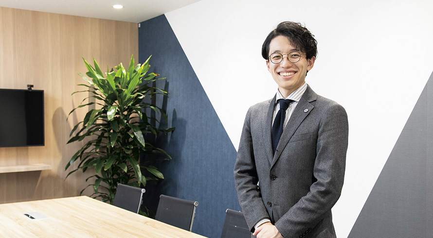 経営学科卒業生の声
