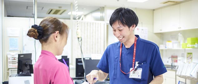 筑波大学附属病院水戸地域医療教育センターJA茨城県厚生連総合病院 水戸協同病院　看護師 飯塚 智史さん 看護学部 看護学科 2014年3月卒業