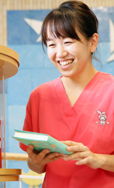 茨城県立こども病院 看護局看護師 根本 香奈絵さん 看護学部 看護学科 2008年3月卒業